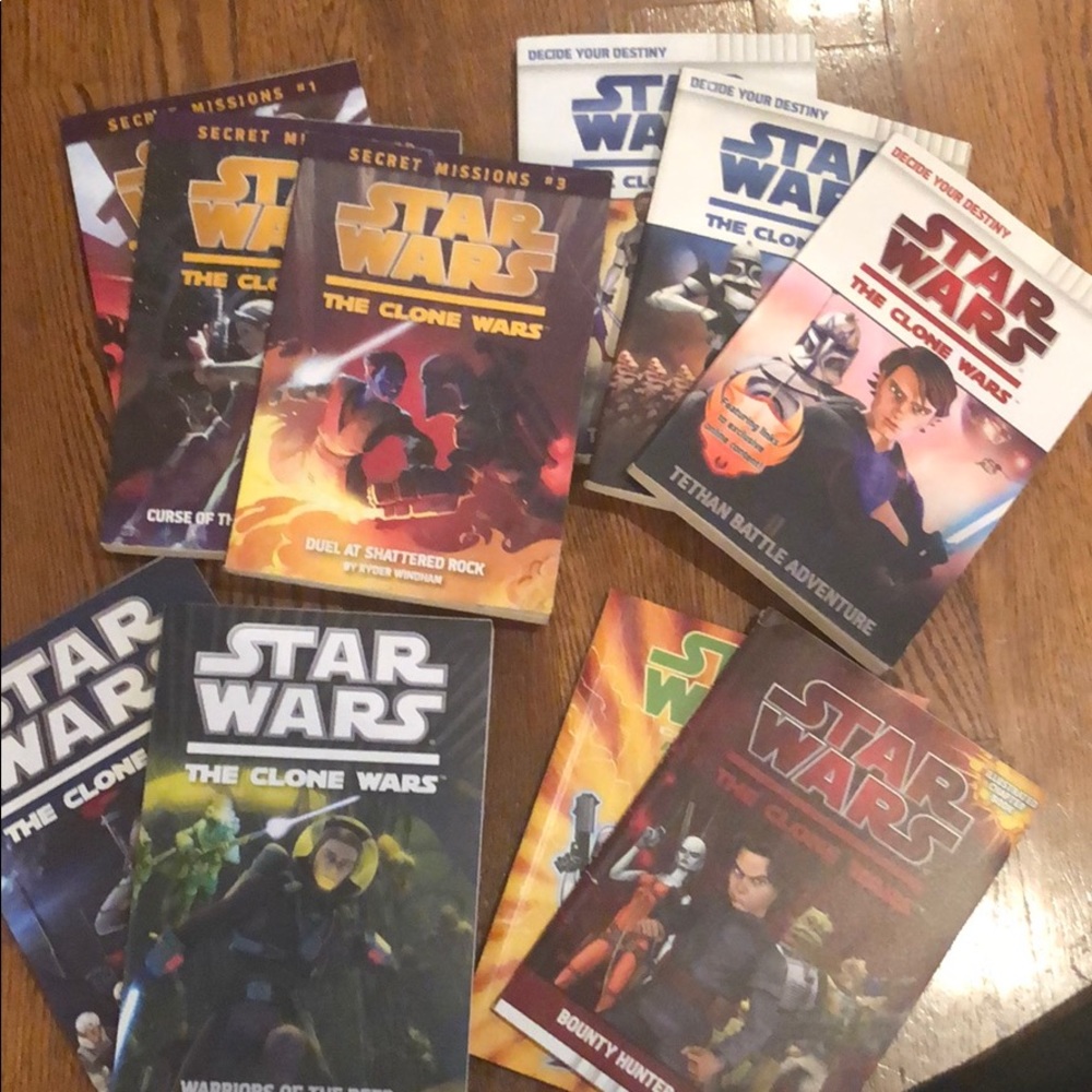 Lot of 10 Star Wars the Clone Wars Books